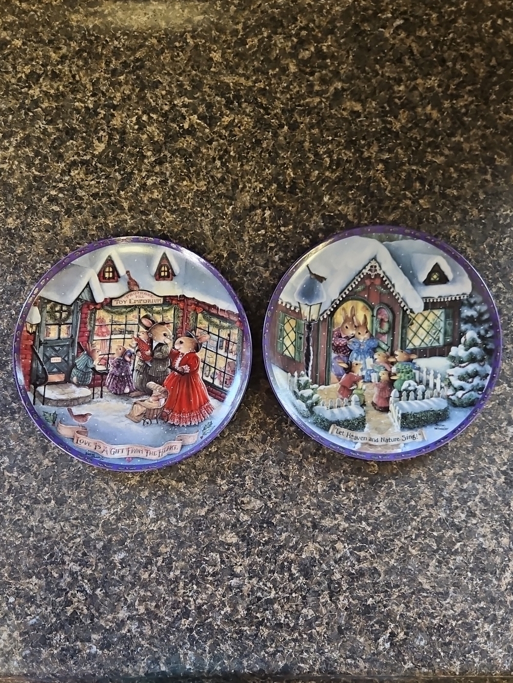 The Crestley Collection By Susan Wheeler Christmas Bunny Plates Set Of 2